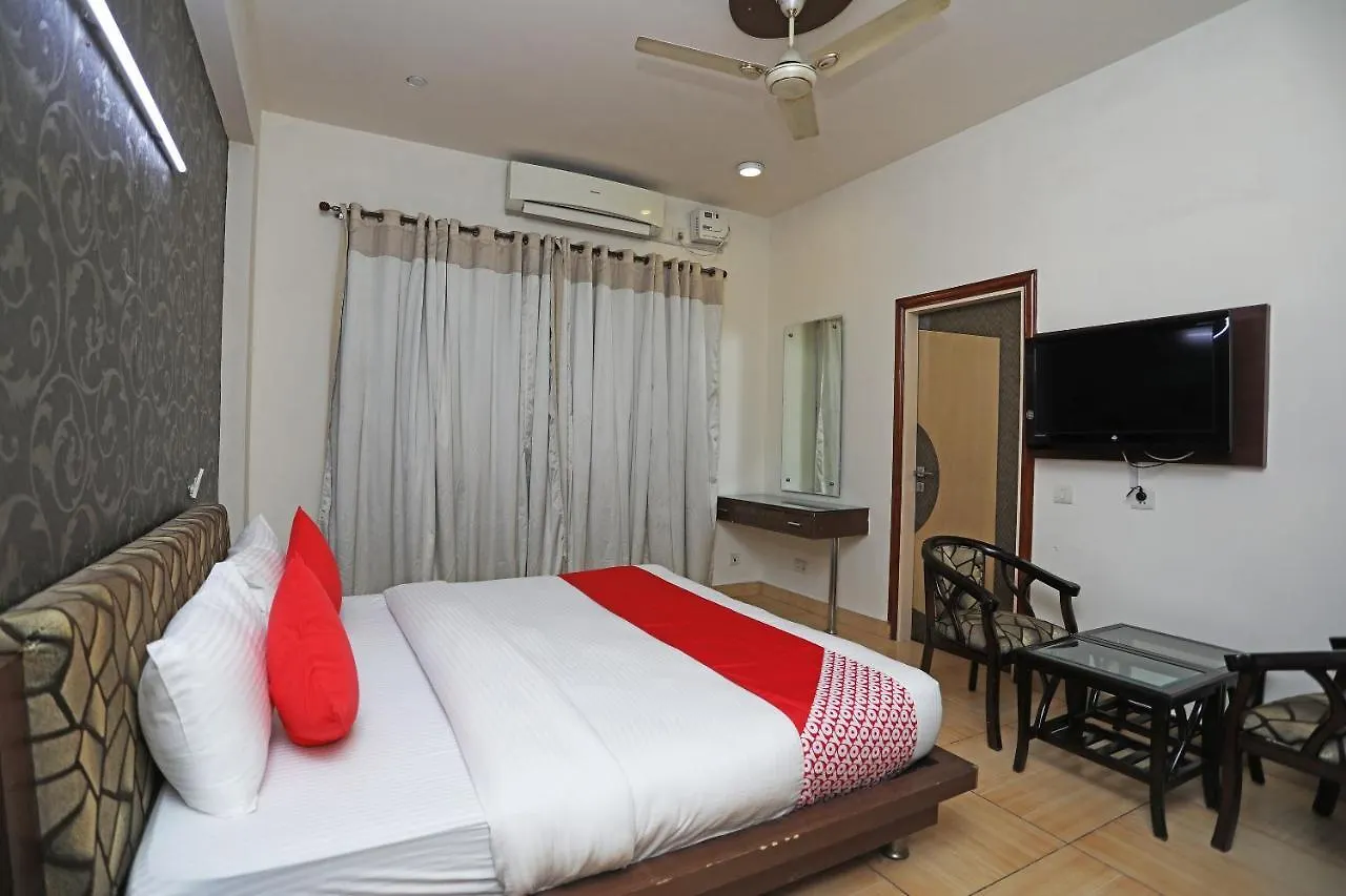 Oyo 17257 Sunset Residency Hotel Gurgaon