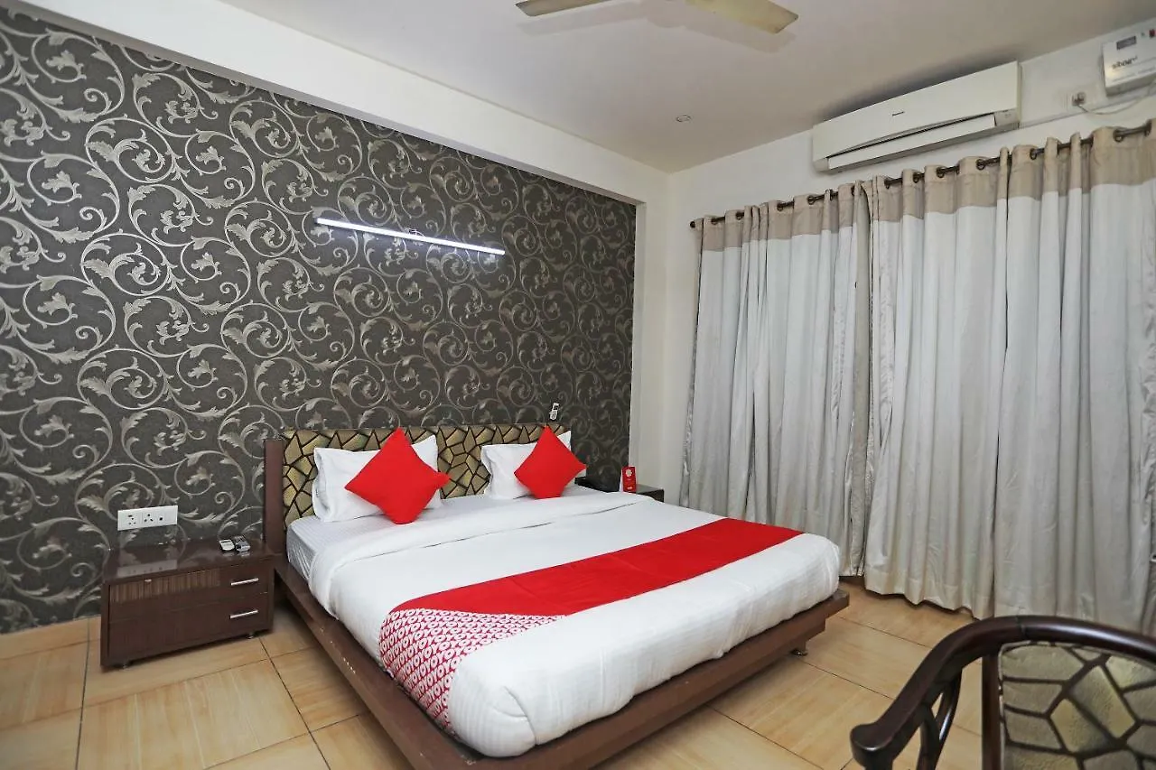 Oyo 17257 Sunset Residency Hotel Gurgaon Índia